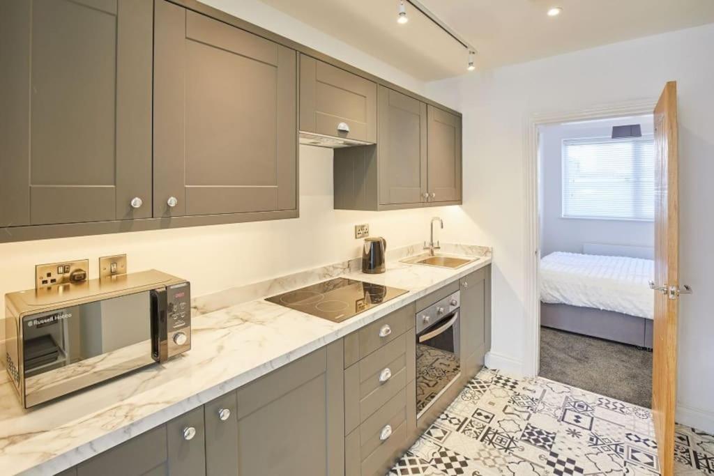 Apt 1 - Queens Court Scarborough Kültér fotó